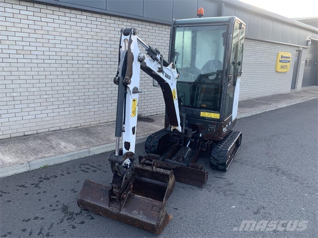 Bobcat E17 Bagri goseničarji