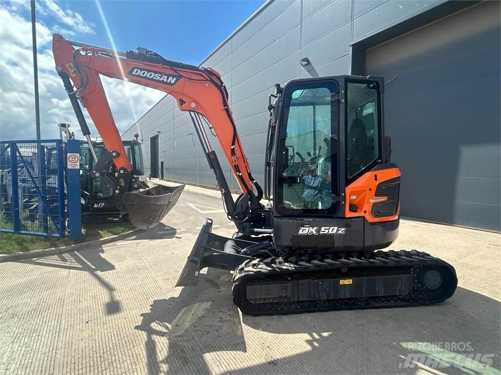 Doosan DX50z Bagri goseničarji