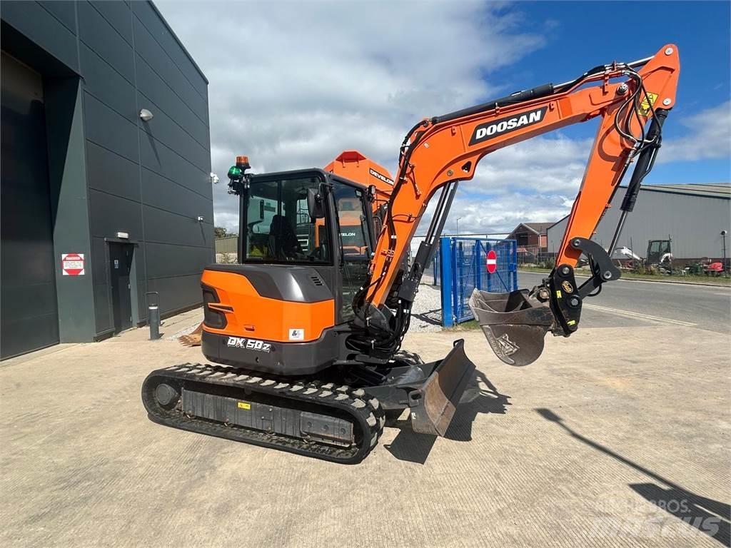 Doosan DX50z Bagri goseničarji