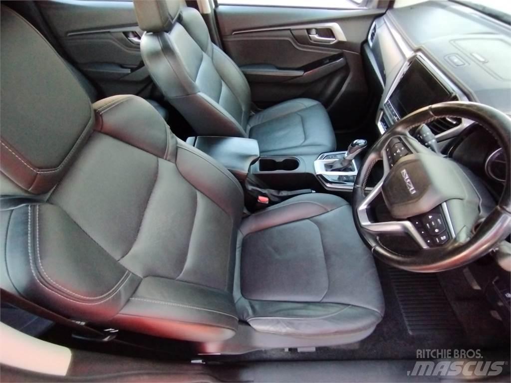 Isuzu DL40 Drugo