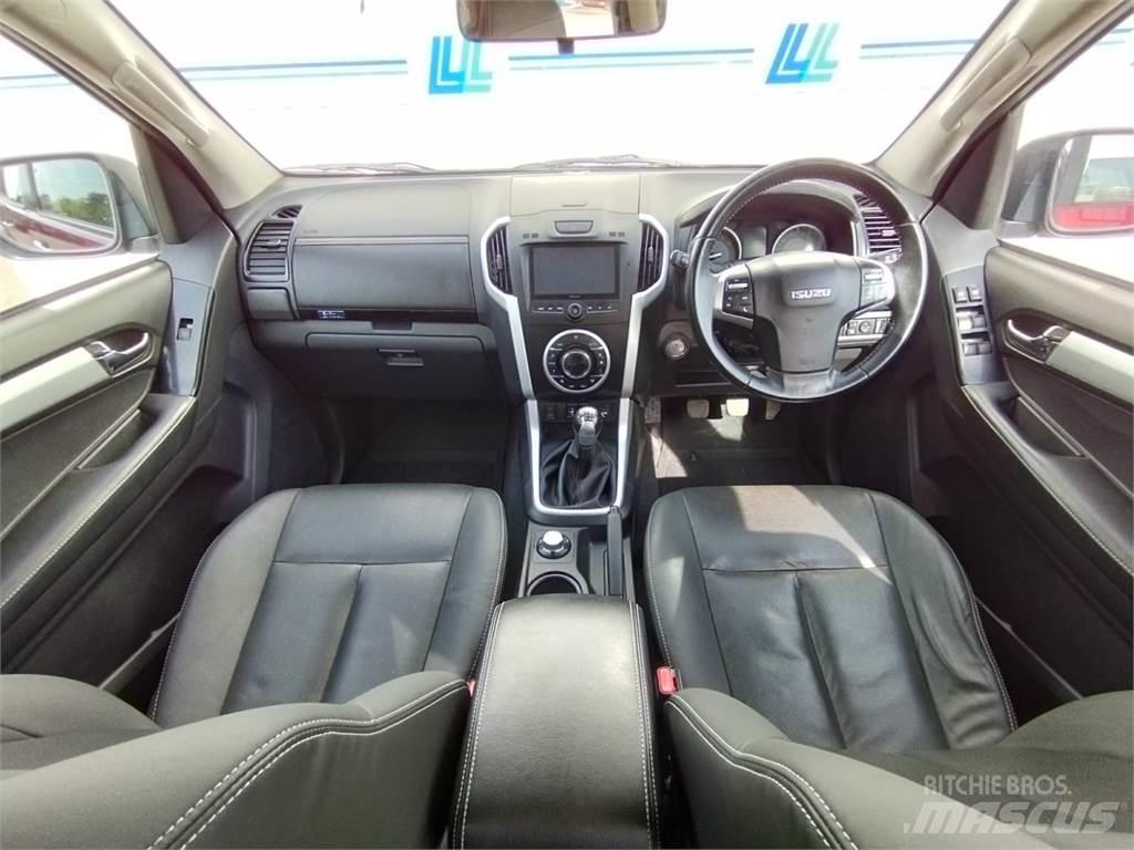 Isuzu Utah Drugo