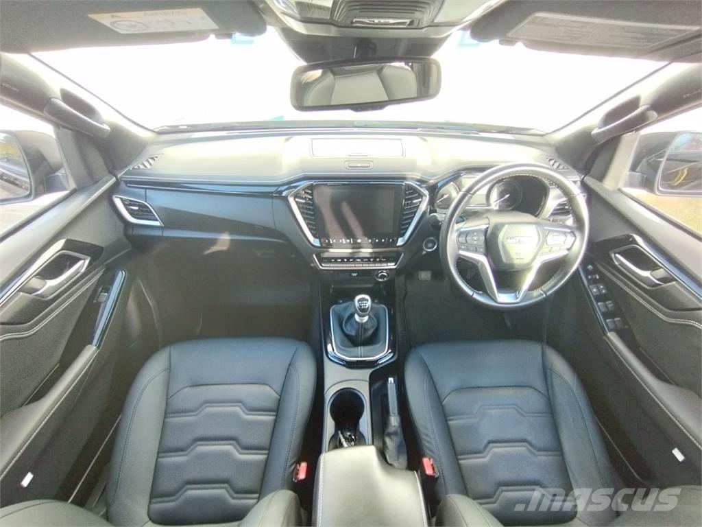 Isuzu V-Cross Prekucniki
