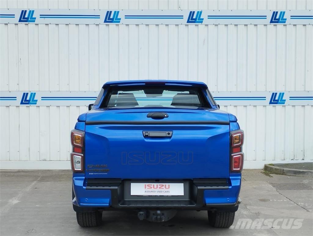 Isuzu V-Cross Prekucniki