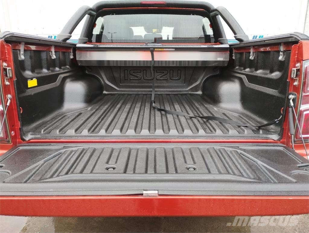 Isuzu V-Cross Prekucniki