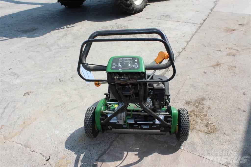 John Deere 220B Motokultivator kosilnice