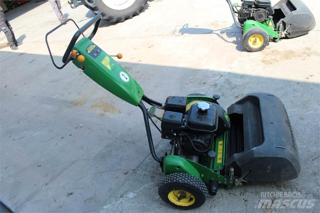 John Deere 220B Motokultivator kosilnice