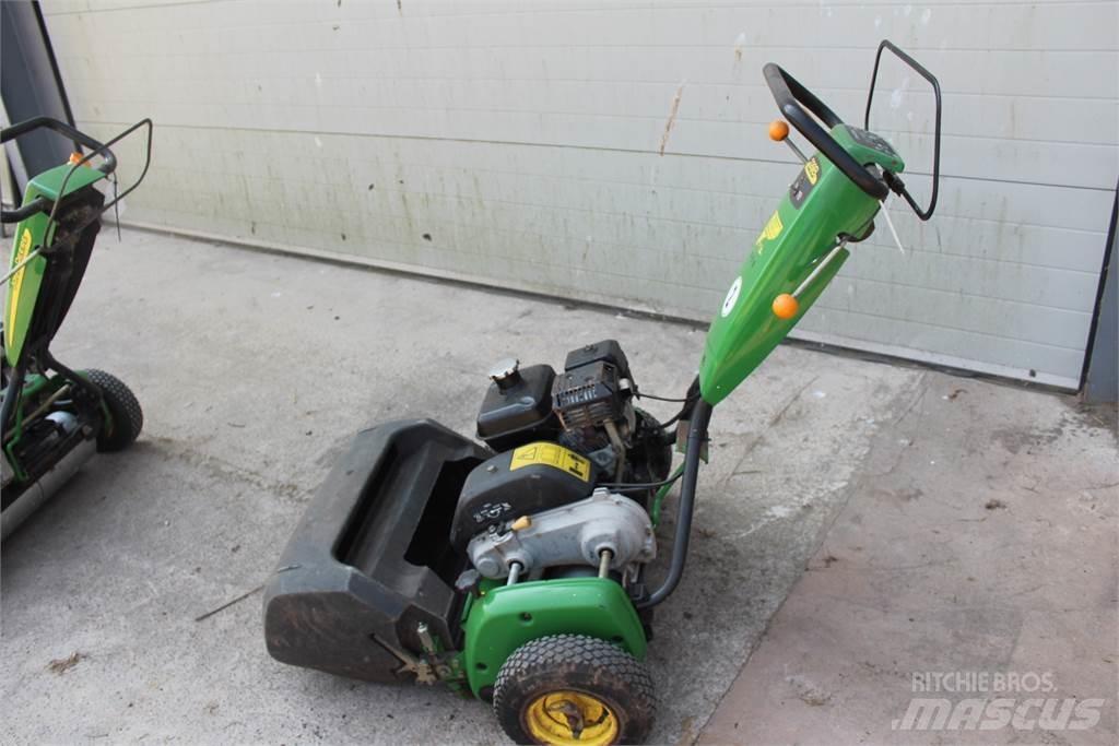 John Deere 220B Motokultivator kosilnice