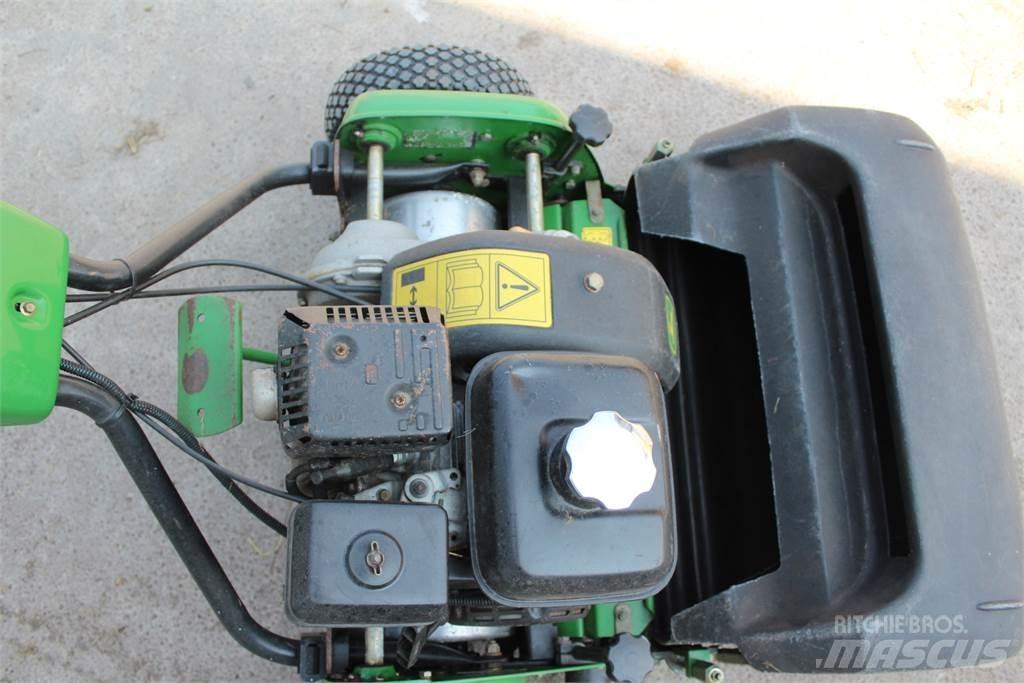 John Deere 220B Motokultivator kosilnice