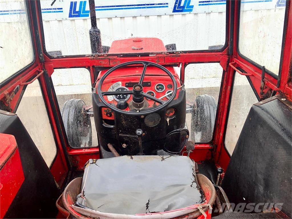 Massey Ferguson 230 Traktorji