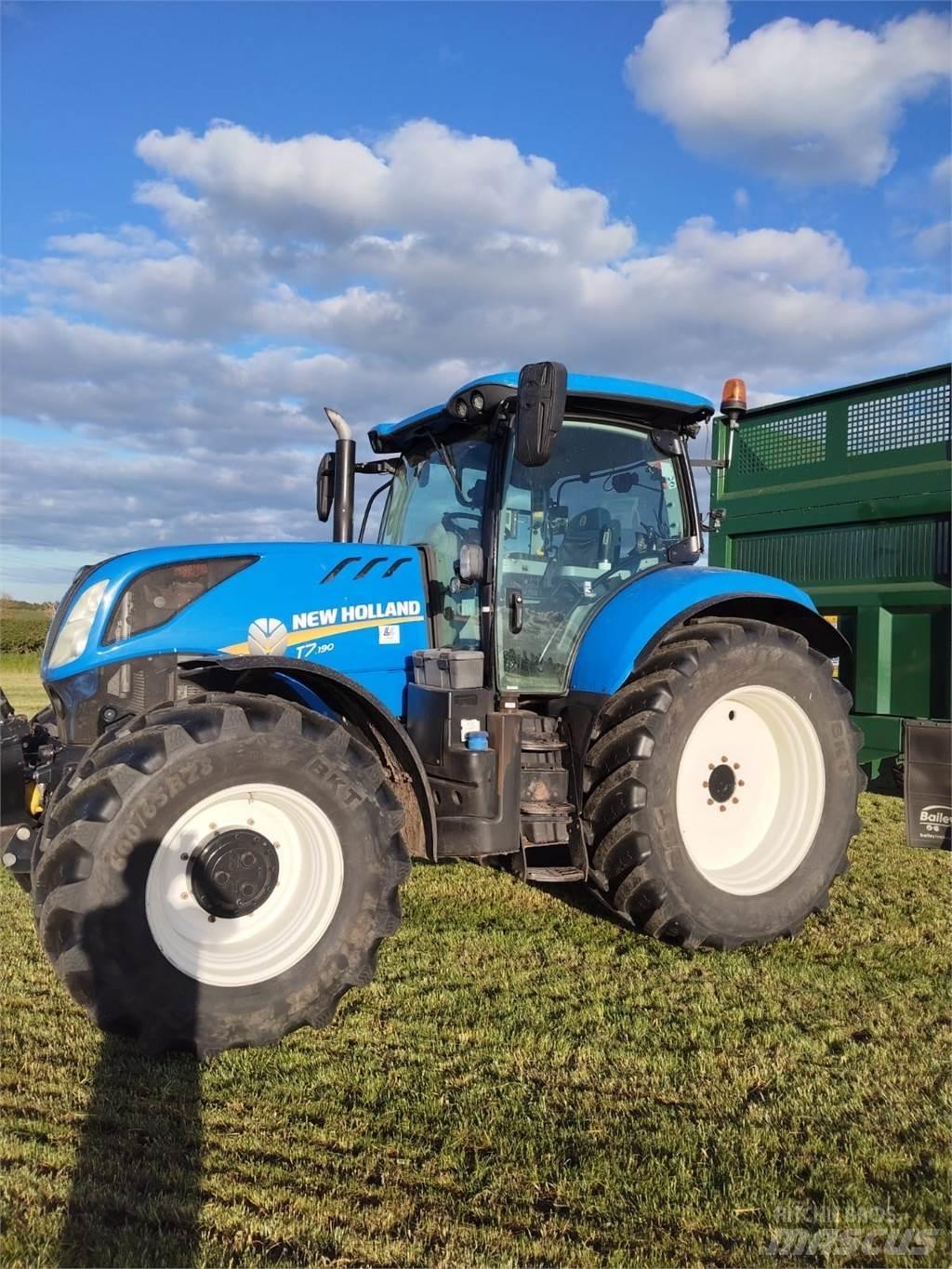 New Holland T7.190 Traktorji