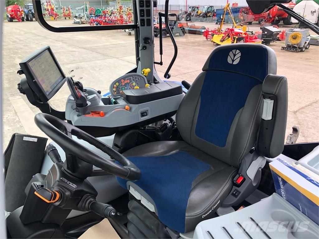 New Holland T7.225 Traktorji