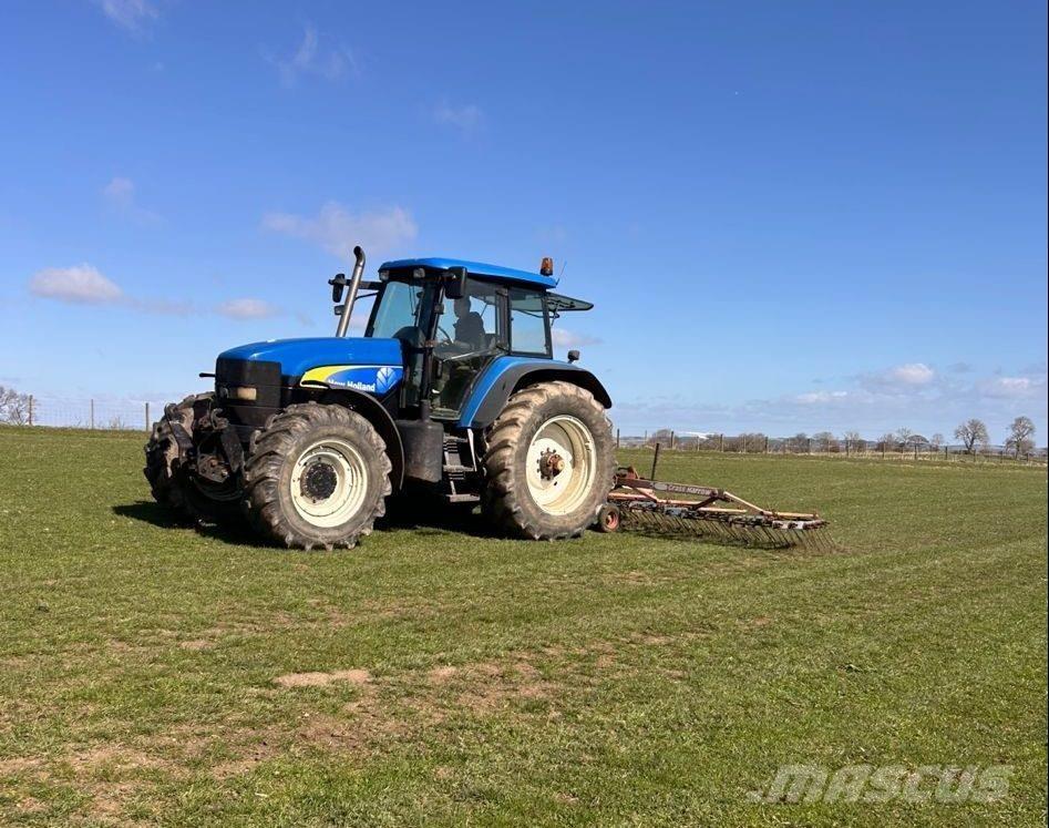 New Holland TM175 Traktorji