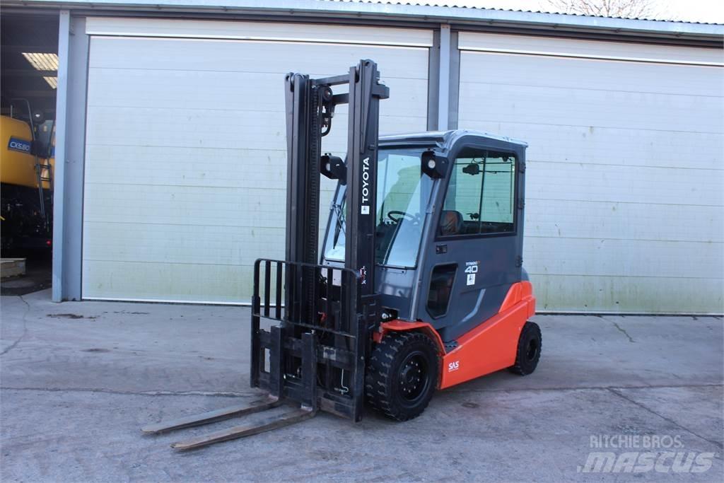 Toyota 4T Forklift Viličarji - drugo