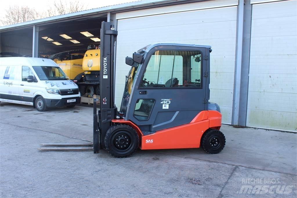 Toyota 4T Forklift Viličarji - drugo