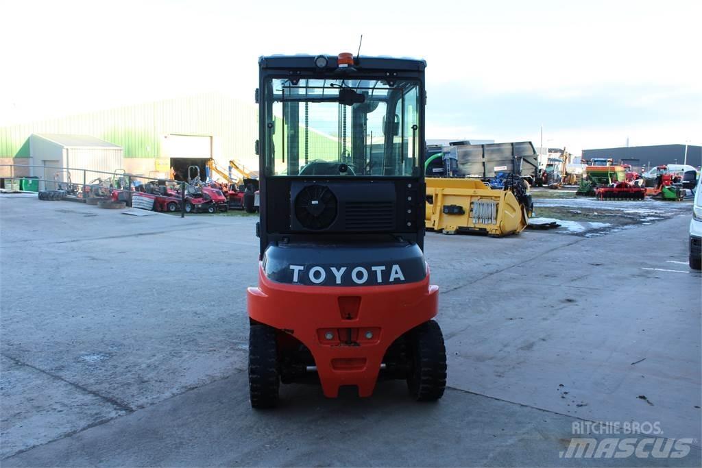 Toyota 4T Forklift Viličarji - drugo