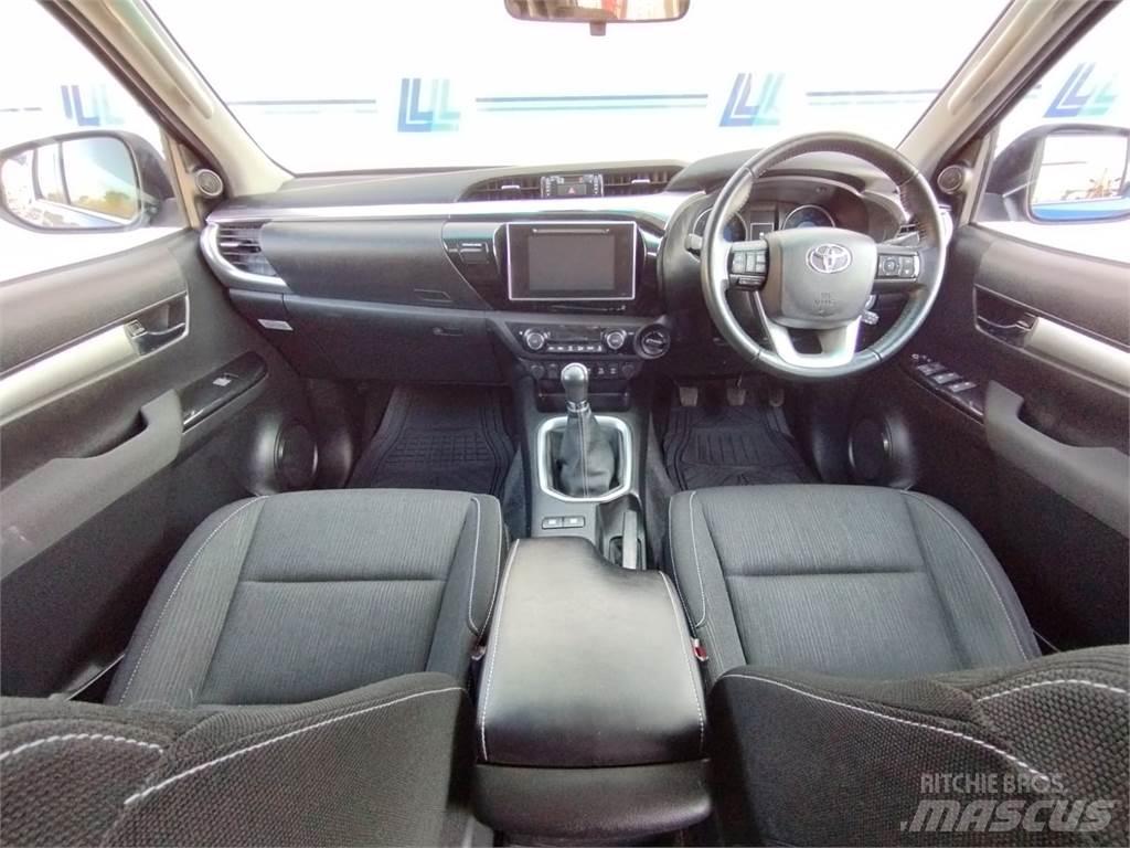 Toyota Hilux Drugo