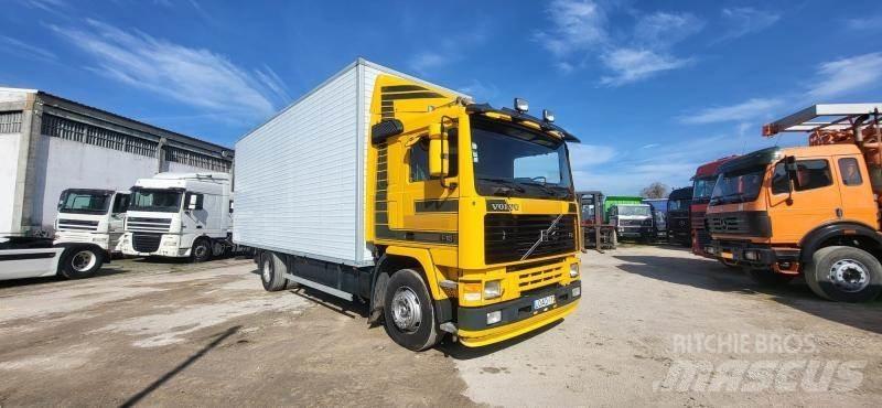 Volvo F10 Tovornjaki zabojniki
