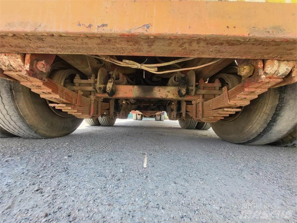 Volvo N12 Tovornjaki s kesonom/platojem