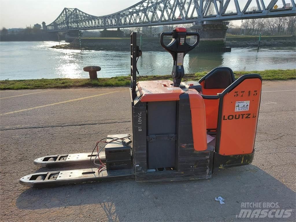 BT LPE240 Samopogonski ročni viličarji