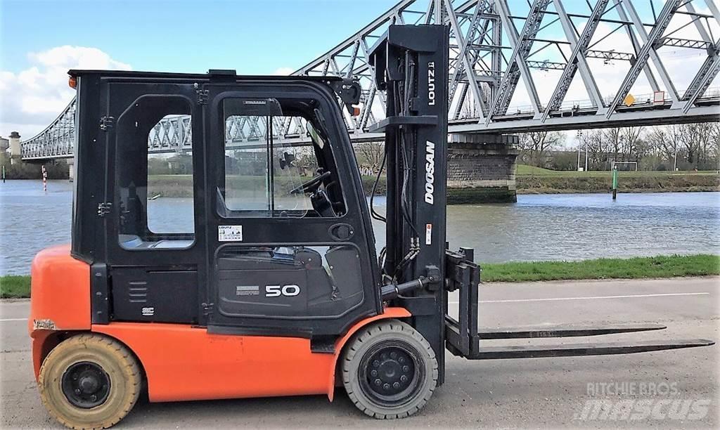Doosan B50X-5 Viličarji - drugo