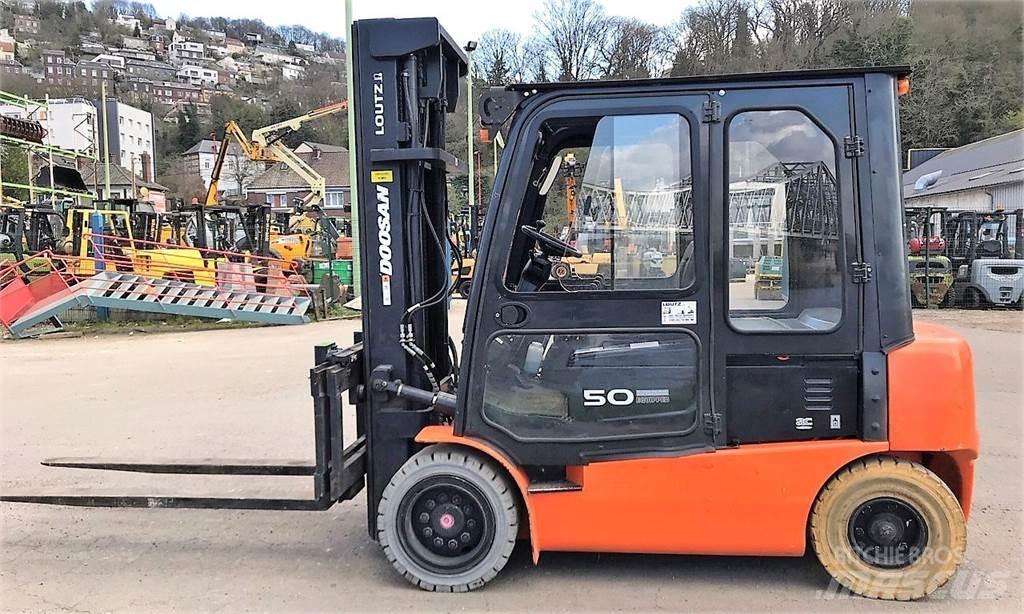 Doosan B50X-5 Viličarji - drugo