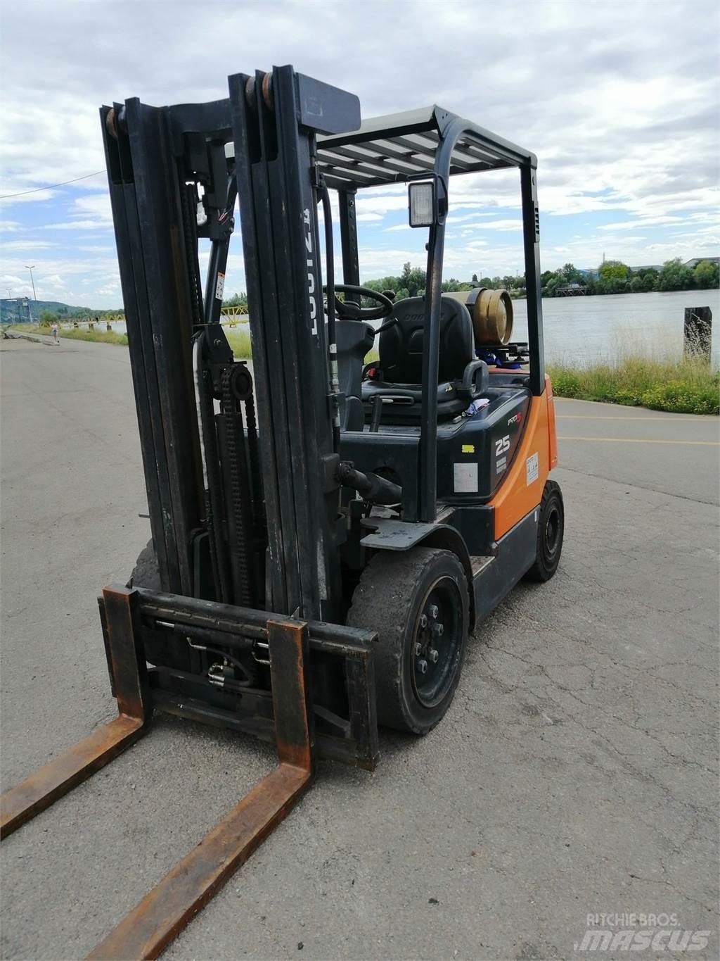 Doosan G25P-5 Viličarji - drugo