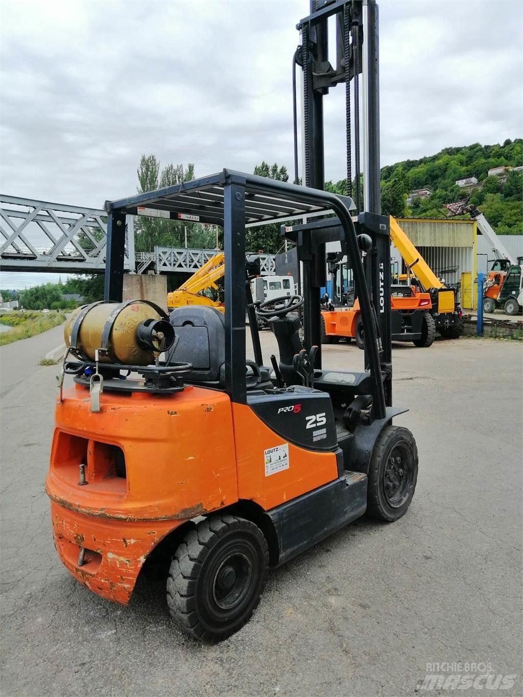 Doosan G25P-5 Viličarji - drugo