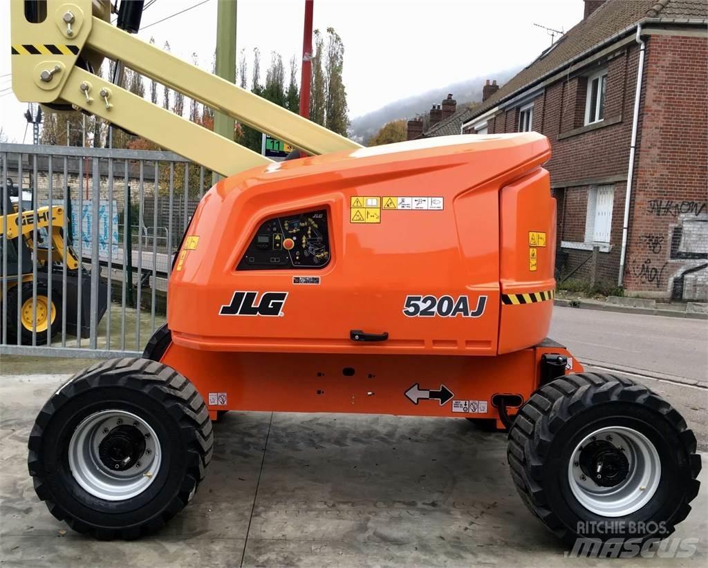 JLG 520AJ Druga dvigala in dvižne ploščadi