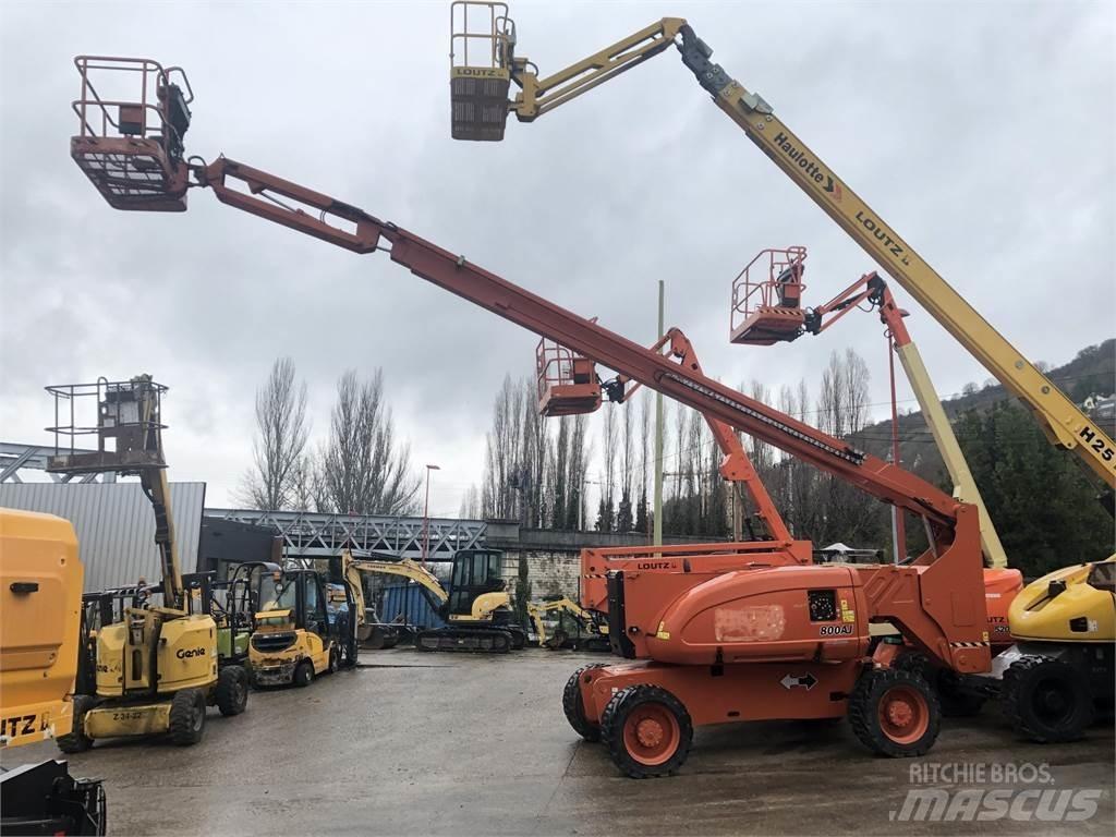 JLG 800AJ Druga dvigala in dvižne ploščadi
