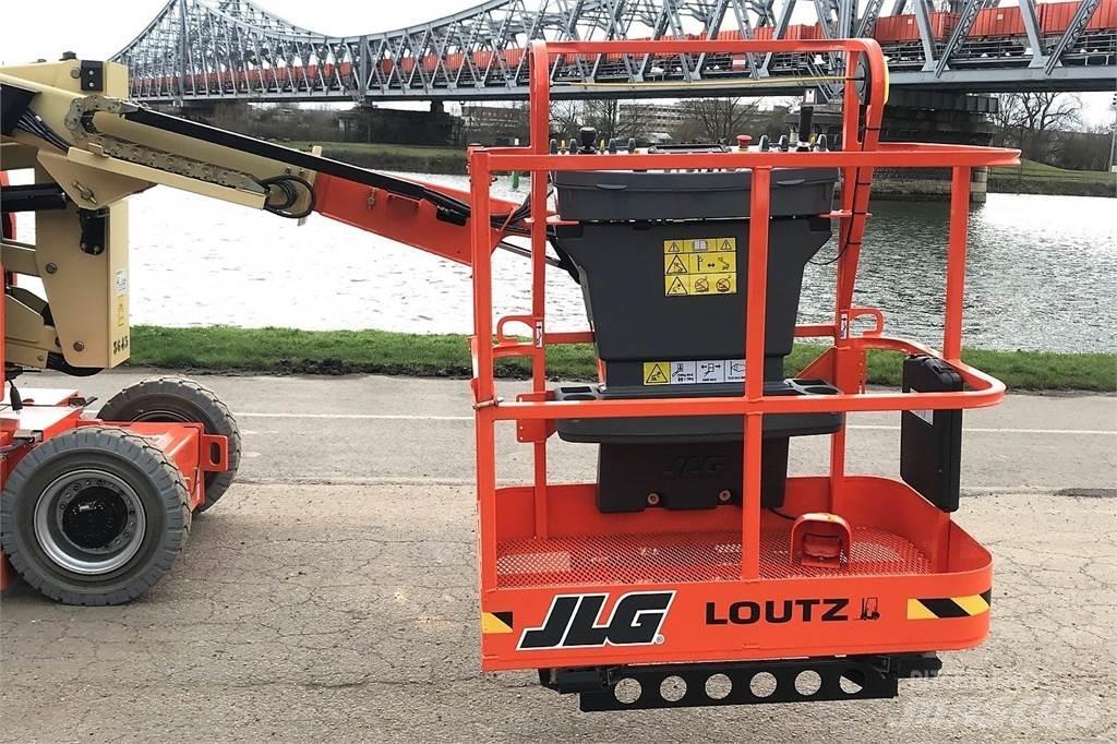 JLG E300AJP Druga dvigala in dvižne ploščadi