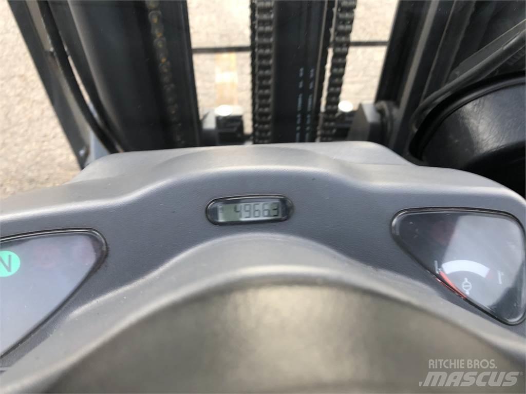 Komatsu FG25 Viličarji - drugo
