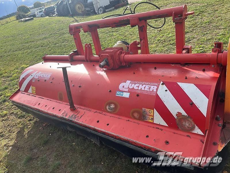 Dücker UM 30 Gradbeništvo - drugo