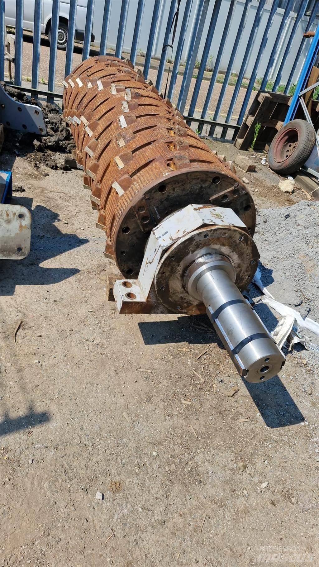 DGM 40 Stroji za razrez odpada