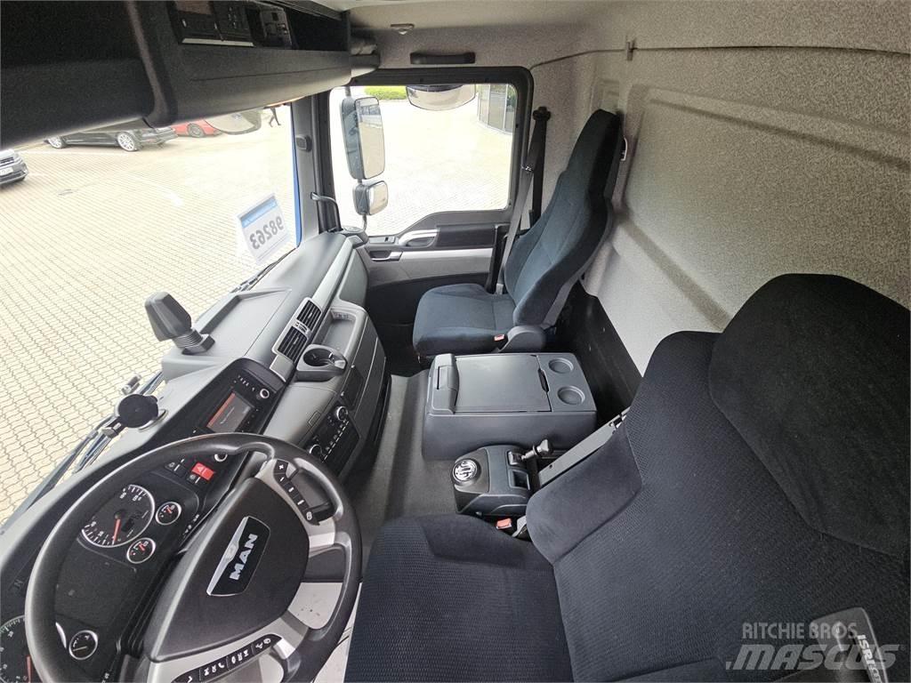 MAN TGM 18.290 Tovornjaki zabojniki