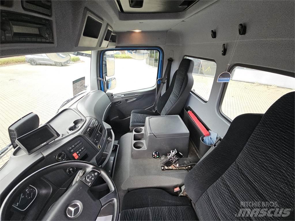 Mercedes-Benz Atego 1224 Razstavljivi tovornjaki z žičnimi dvigali