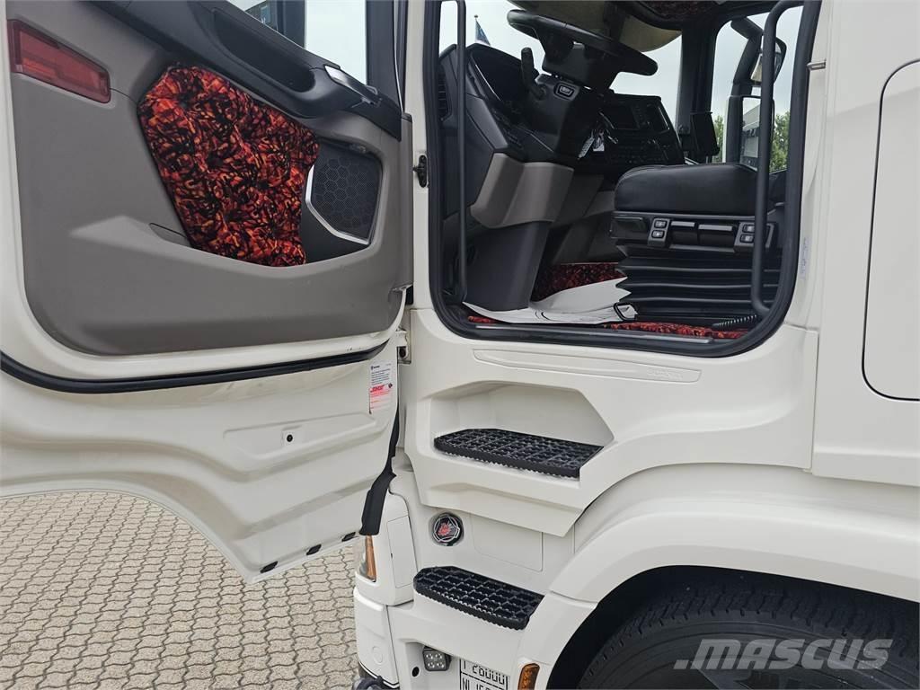 Scania R540 6x2 Vlačilci