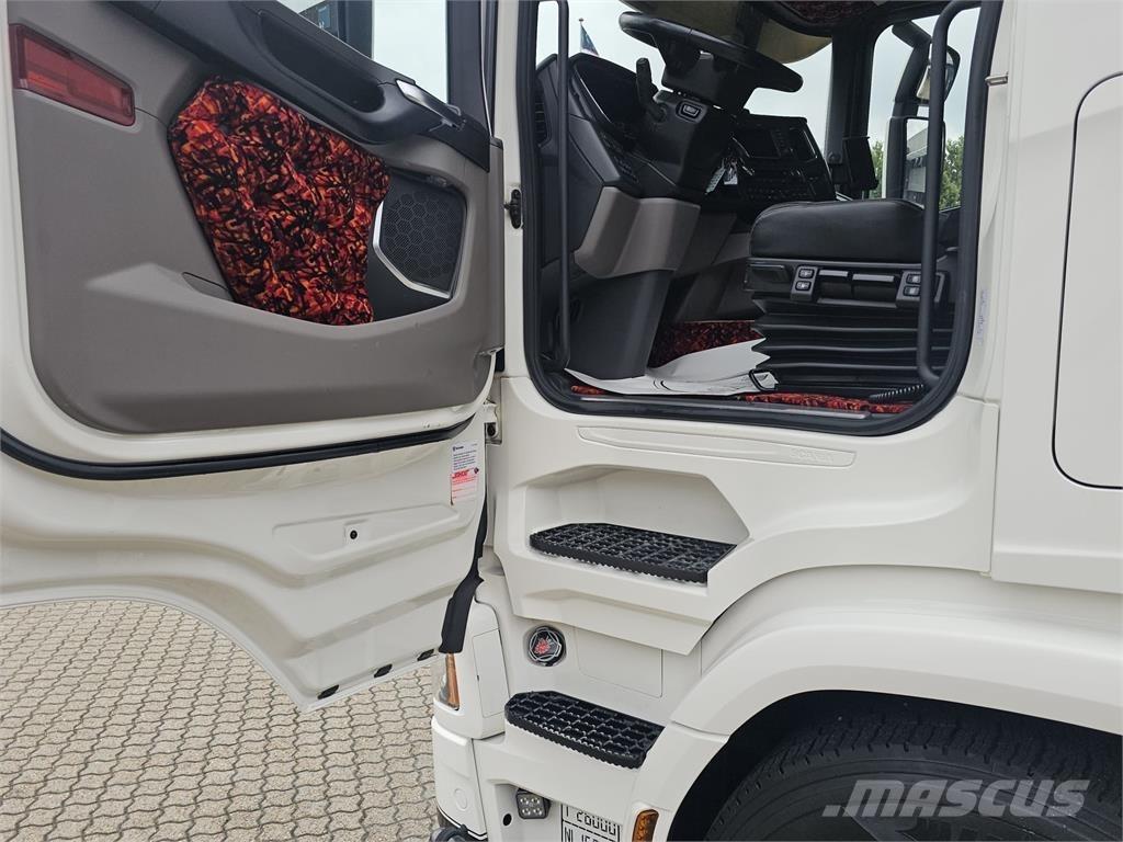 Scania R540 6x2 Vlačilci