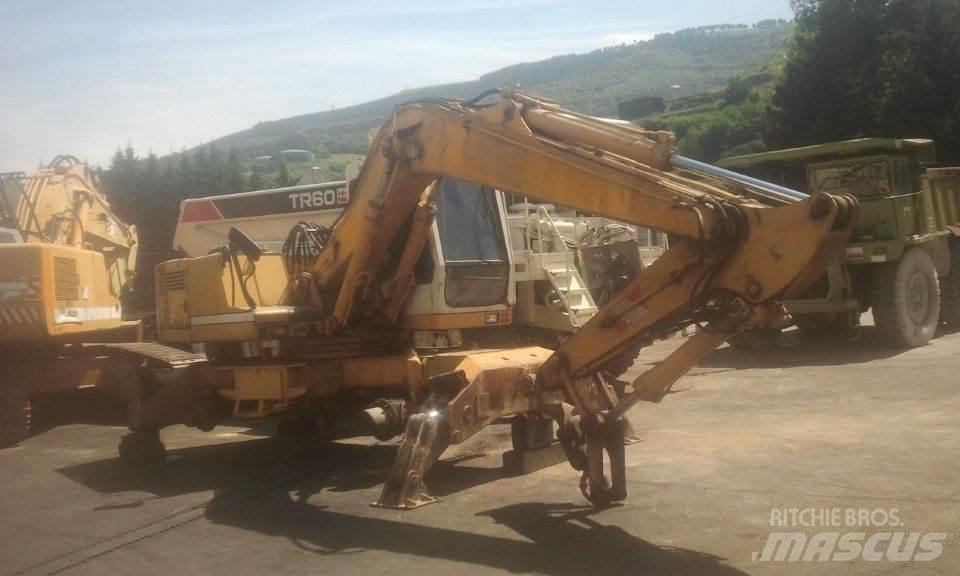 Liebherr A902 Bagri na kolesih
