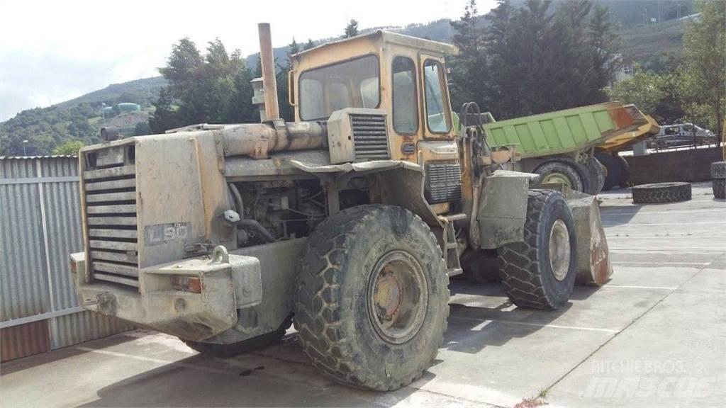 Volvo L90 Kolesni nakladalci