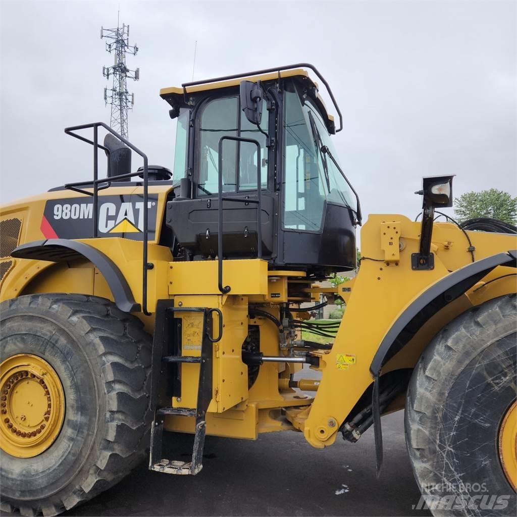 CAT 980M Kolesni nakladalci