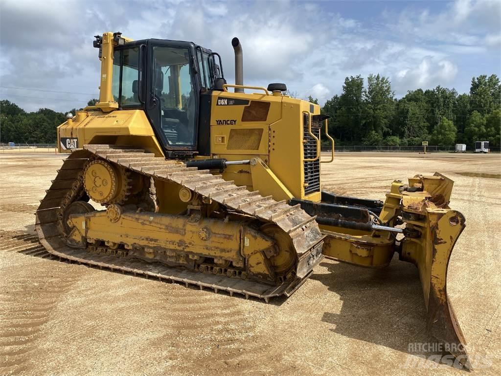 CAT D6N LGP Buldožerji goseničarji