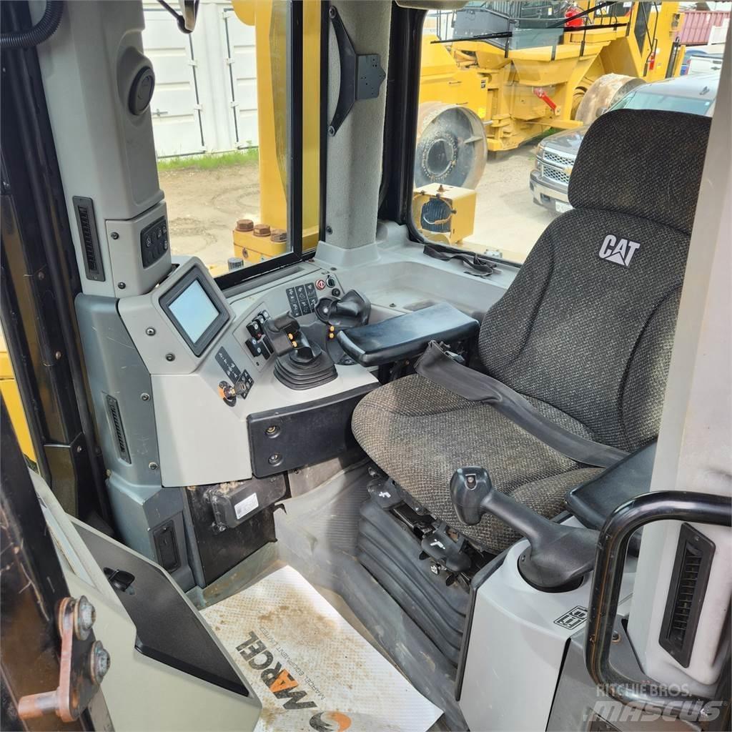 CAT D8T LGP Buldožerji goseničarji