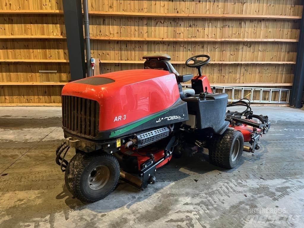 Jacobsen AR-3 Vrtni traktor kosilnice