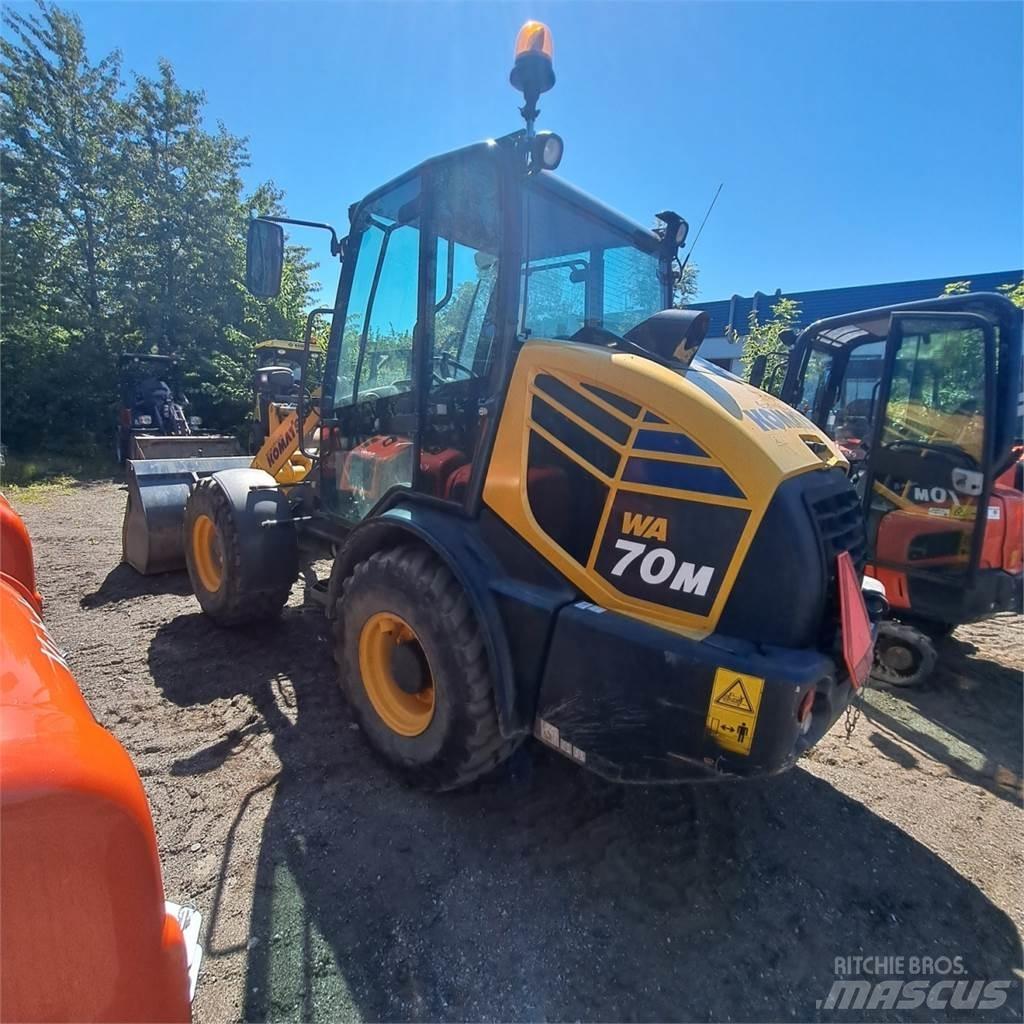 Komatsu WA70M Mini nakladalci