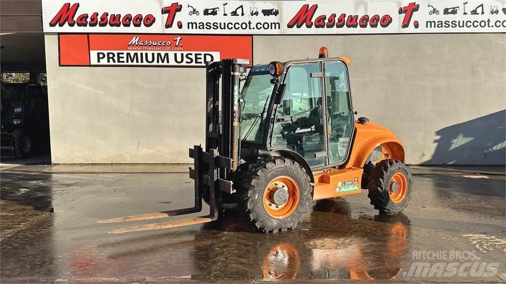 Ausa C250H 4X4 Terenski viličar