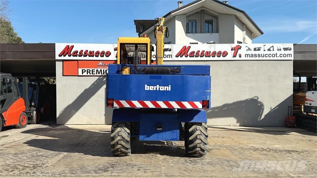 Bertani S3A 4x4 Bagri na kolesih