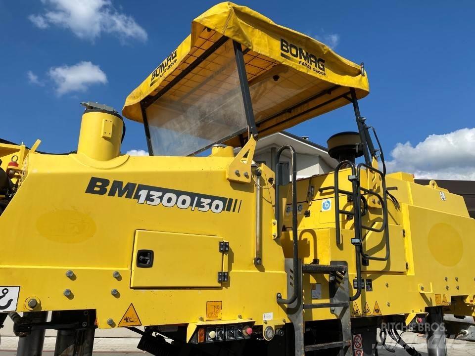 Bomag BM1300/30 Freze za asfalt