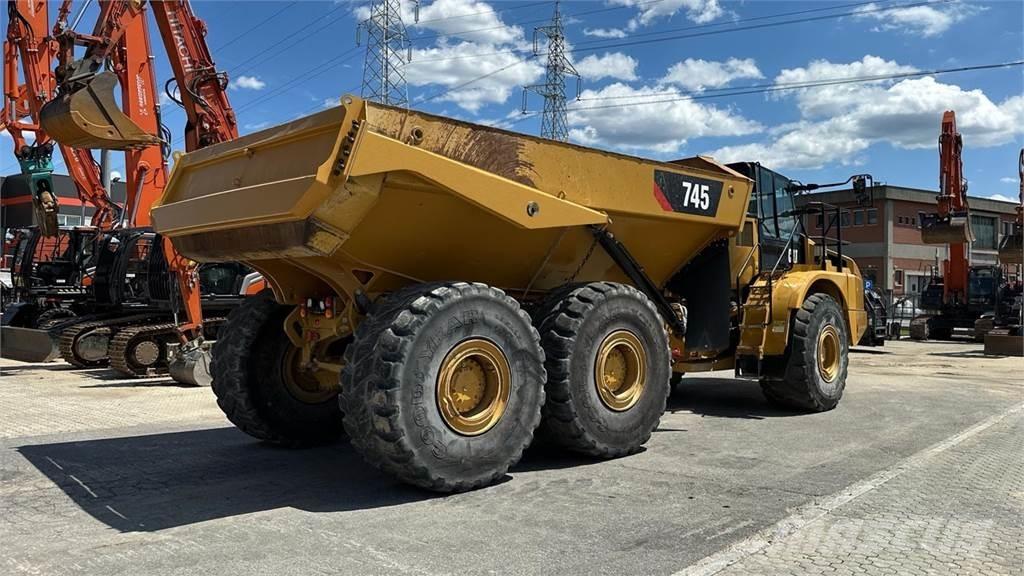 CAT 745C 6X6 Ne cestni demperji