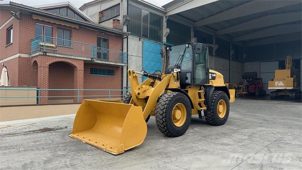 CAT 914M Kolesni nakladalci