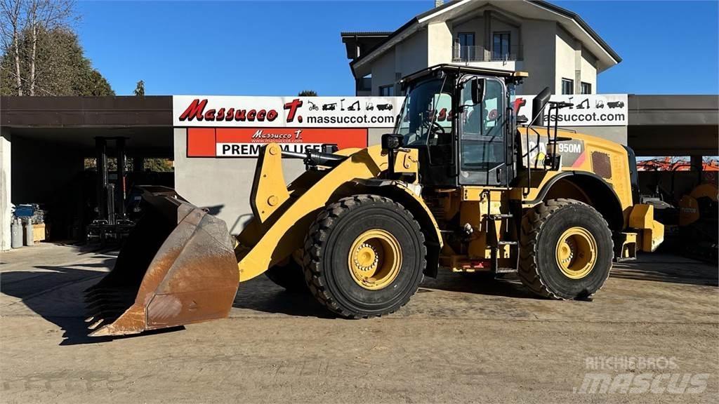 CAT 950M Kolesni nakladalci